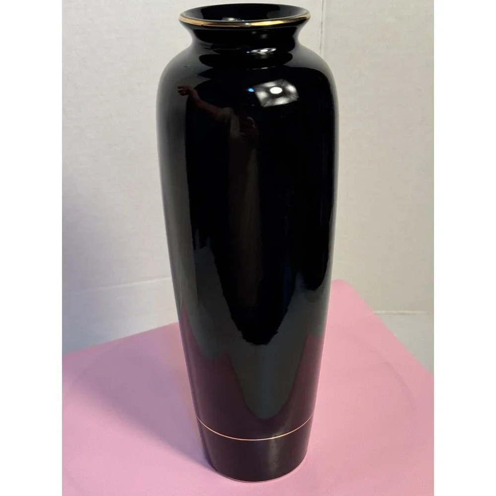 VTG Japanese  Vase Iris and Kingfisher Motif.  Black‎ Enamel Fast Shipping